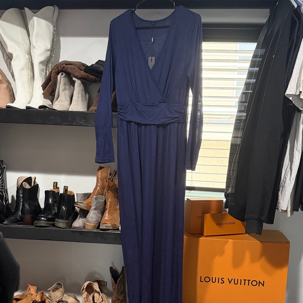 Chic Navy Long Sleeve Dress